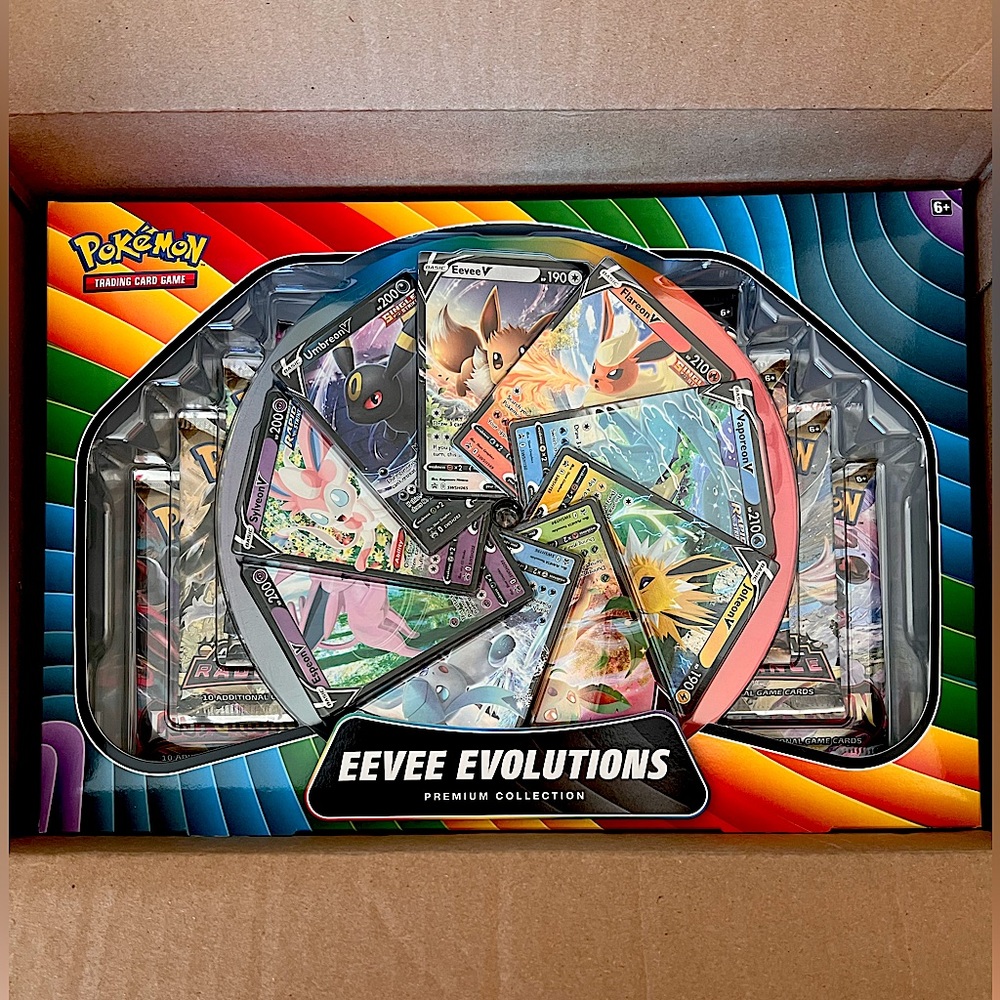 Eevee evolutions premium collection: Eevee V 2022